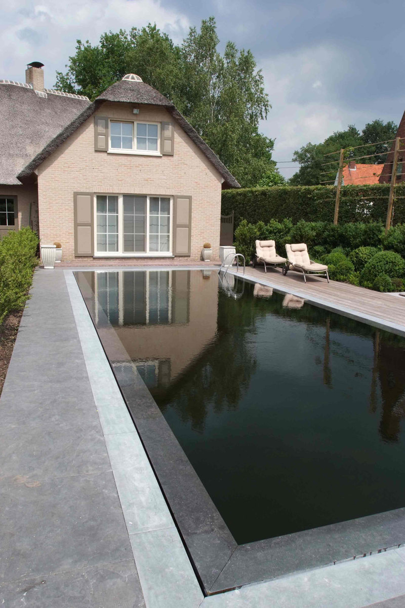 Zwemvijver met Overloop